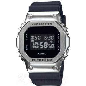 Часы наручные мужские Casio GM-5600-1ER