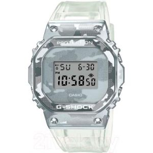 Часы наручные мужские Casio GM-5600SCM-1ER