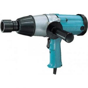 Профессиональный гайковерт Makita 6906